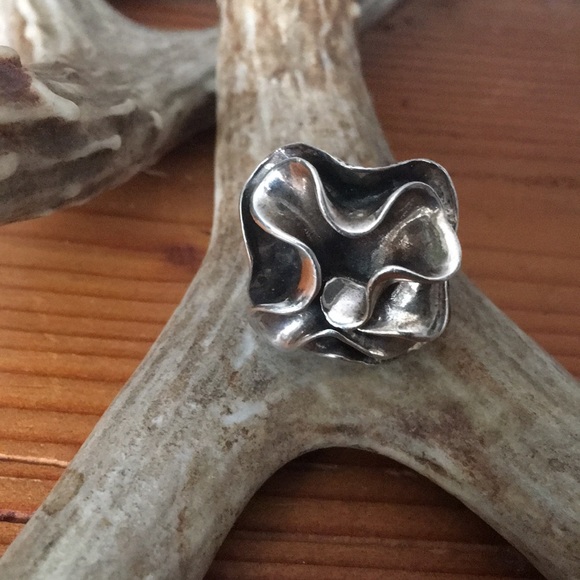 Silpada 925 sterling silver “flower in bloom” ring - Picture 4 of 5